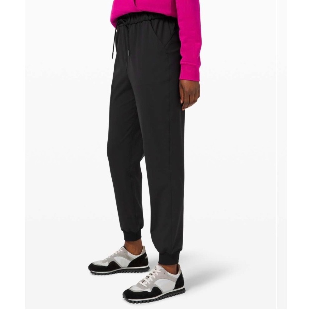 Lululemon Keep Moving Jogger High-Rise Black Luxtreme Pants Size 2 - Picture 1 of 8